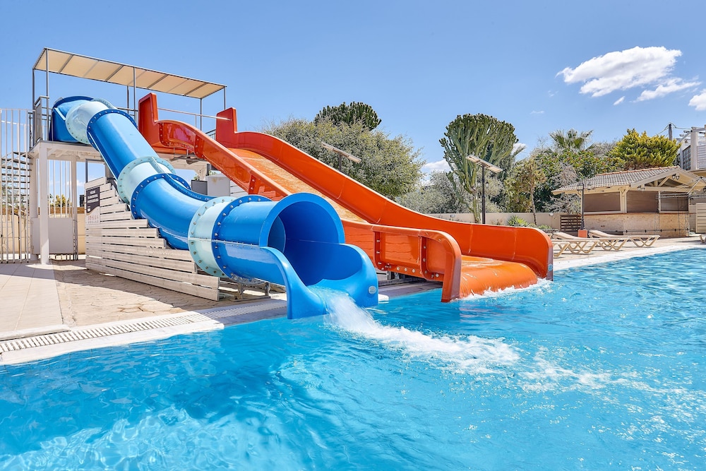 ST. CONSTANTIN SEA HOTEL AND SPA RESORT 41/50