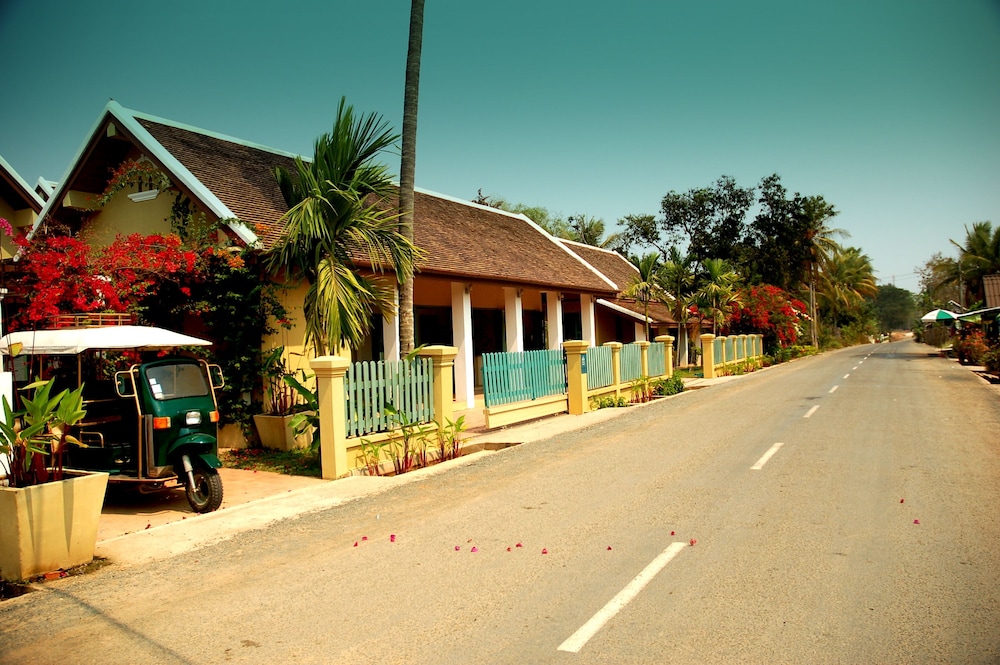 THE APSARA RIVE DROITE 2/50