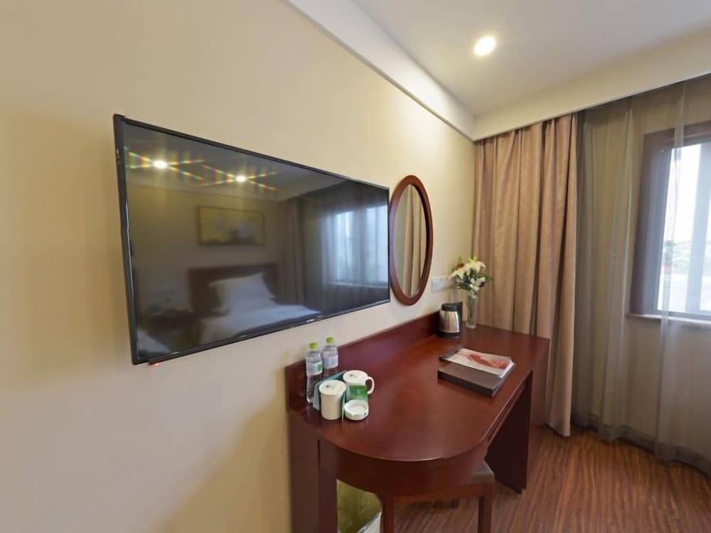 GreenTree Inn Changzhou Dinosaur Park Global Harbor Express Hotel 37/48