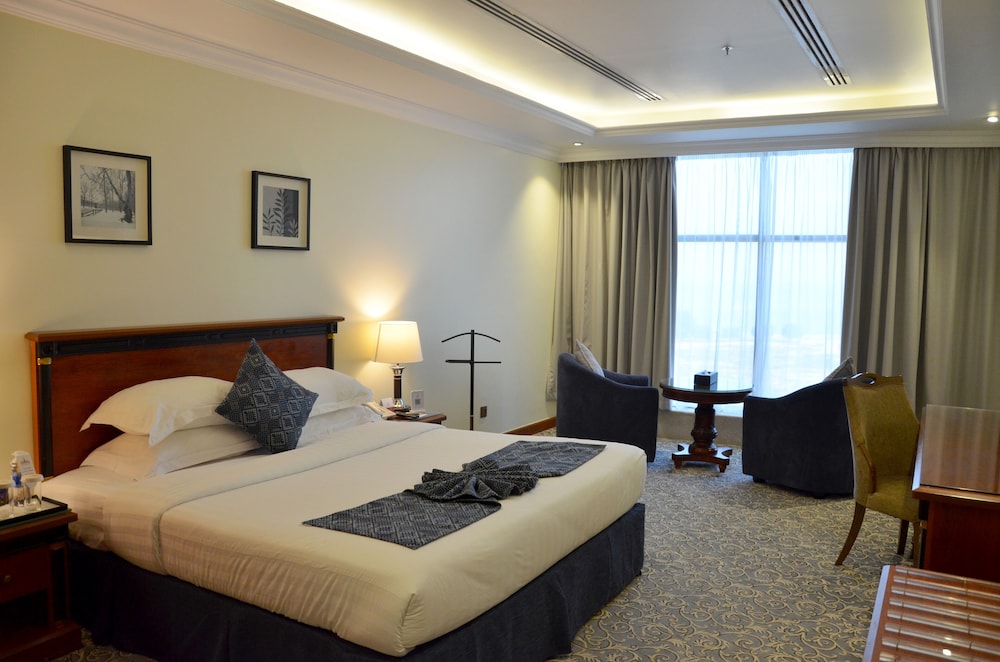 فندق كراون تاور(Crown Tower Hotel) 9/47