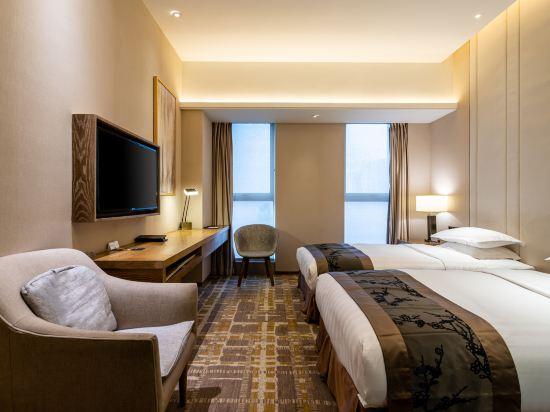 Business, Twin Beds