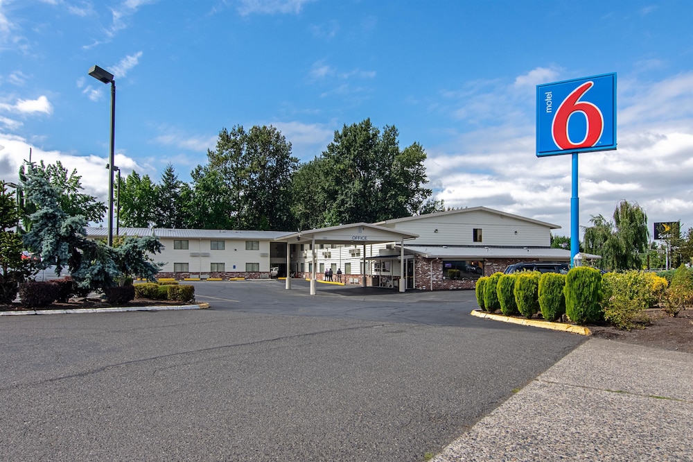 Motel6 Gresham, OR - Portland 47/56