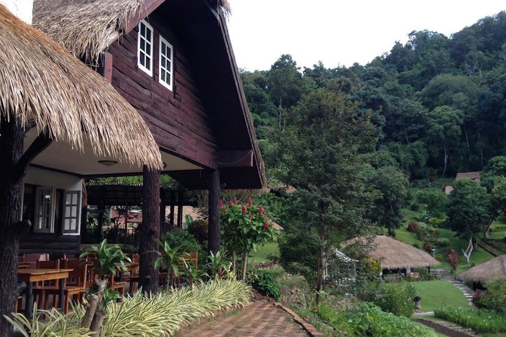 Maesa Valley Garden Resort & Craft Village 6/67