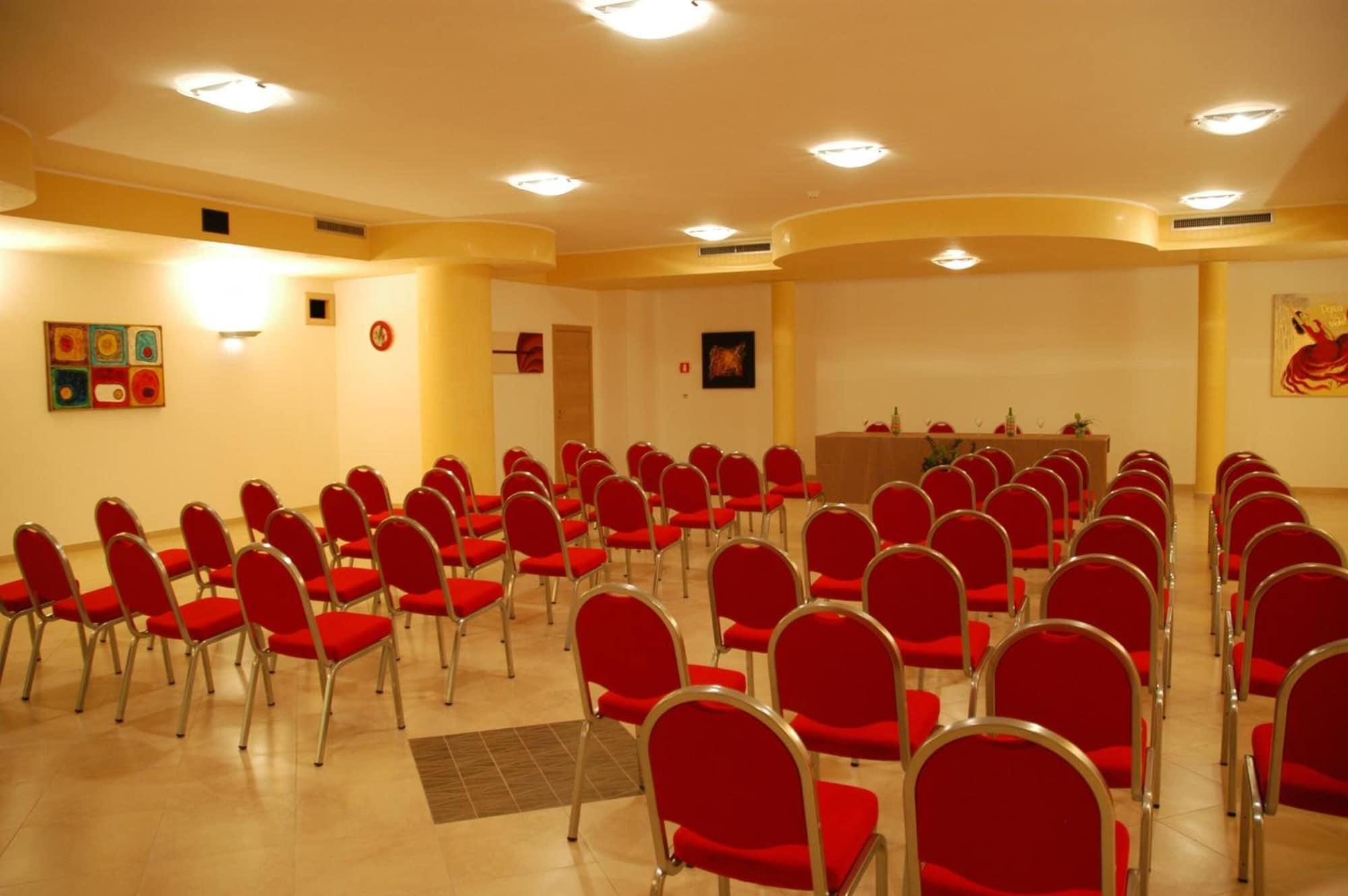 Marc Hotel 58/61