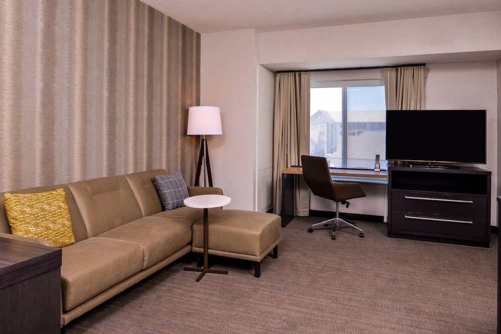 Residence Inn By Marriott Charlotte Steele Creek 53/57