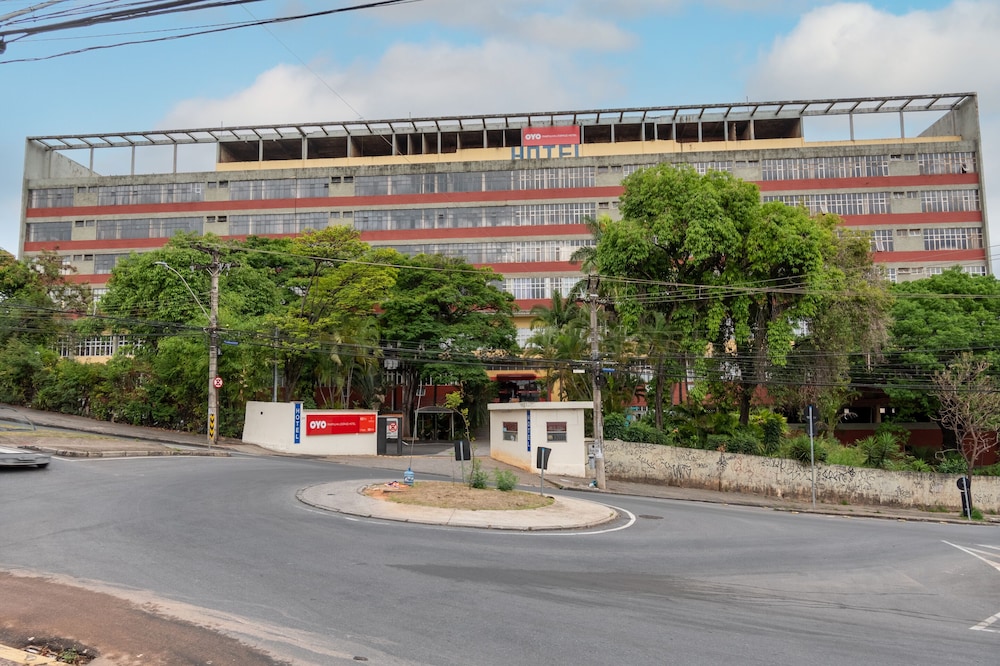 OYO Hotel L'Espace - Jaragua Belo Horizonte 40/44