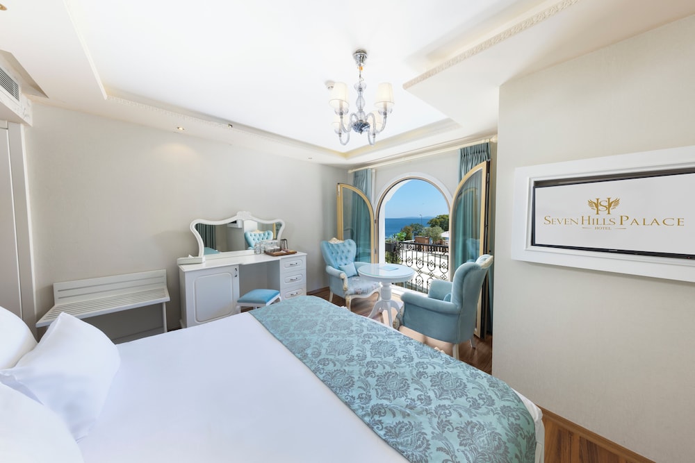 DELUXE, SEA VIEW
