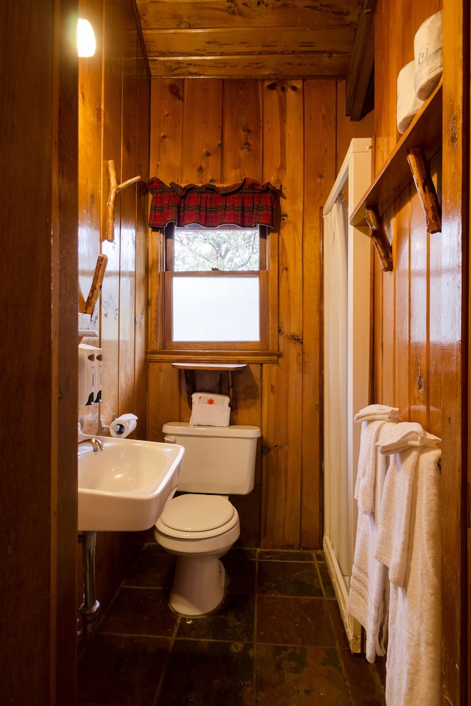 Idyllwild Bunkhouse 27/46