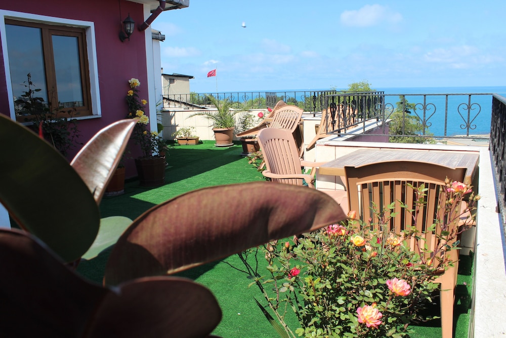 Nazar Hotel 38/40