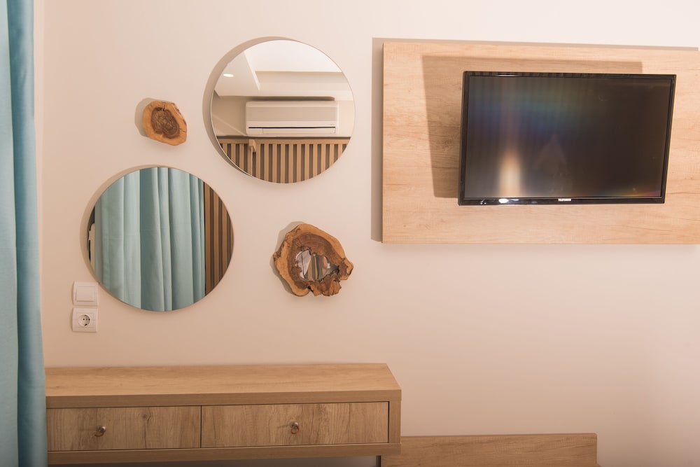 Iniohos Zante Hotel & Suites 8/50