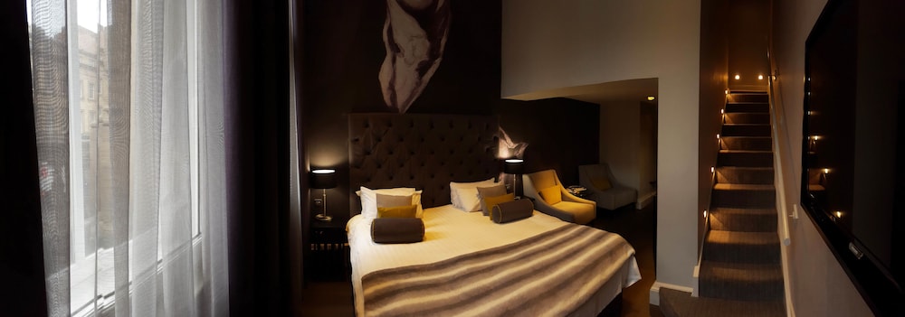 Grey Street Hotel 37/47