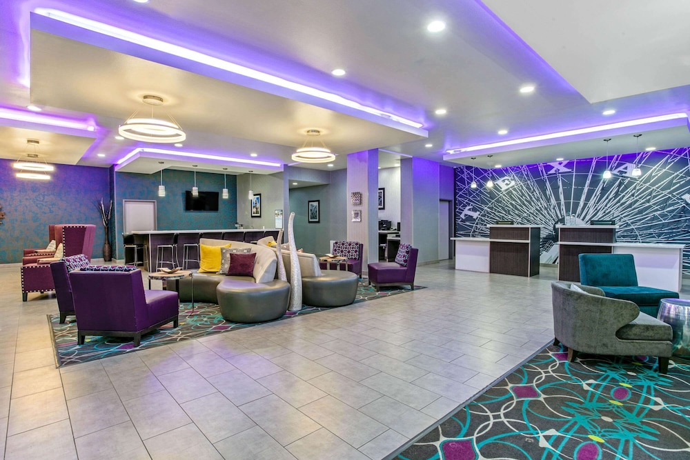 La Quinta Inn & Suites by Wyndham Lubbock South 6/48