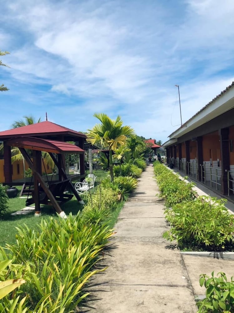 Chuu Pun Village Resort 7/75