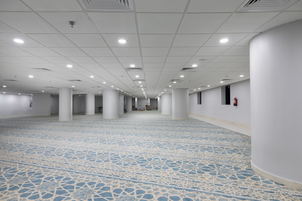 Alayam Elite Hotel 51/58