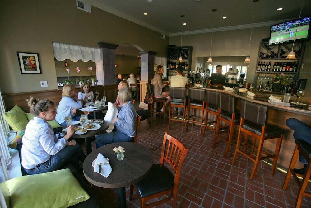 San Anselmo Inn B&B 53/57