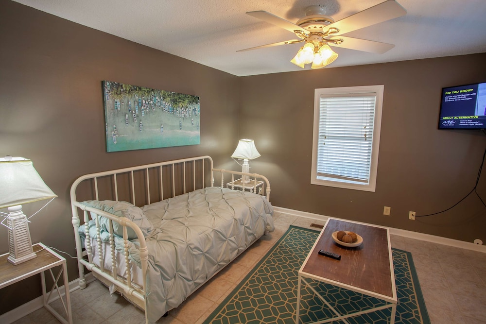 DoubleTree Resort by Hilton Myrtle Beach Oceanfront 33/97