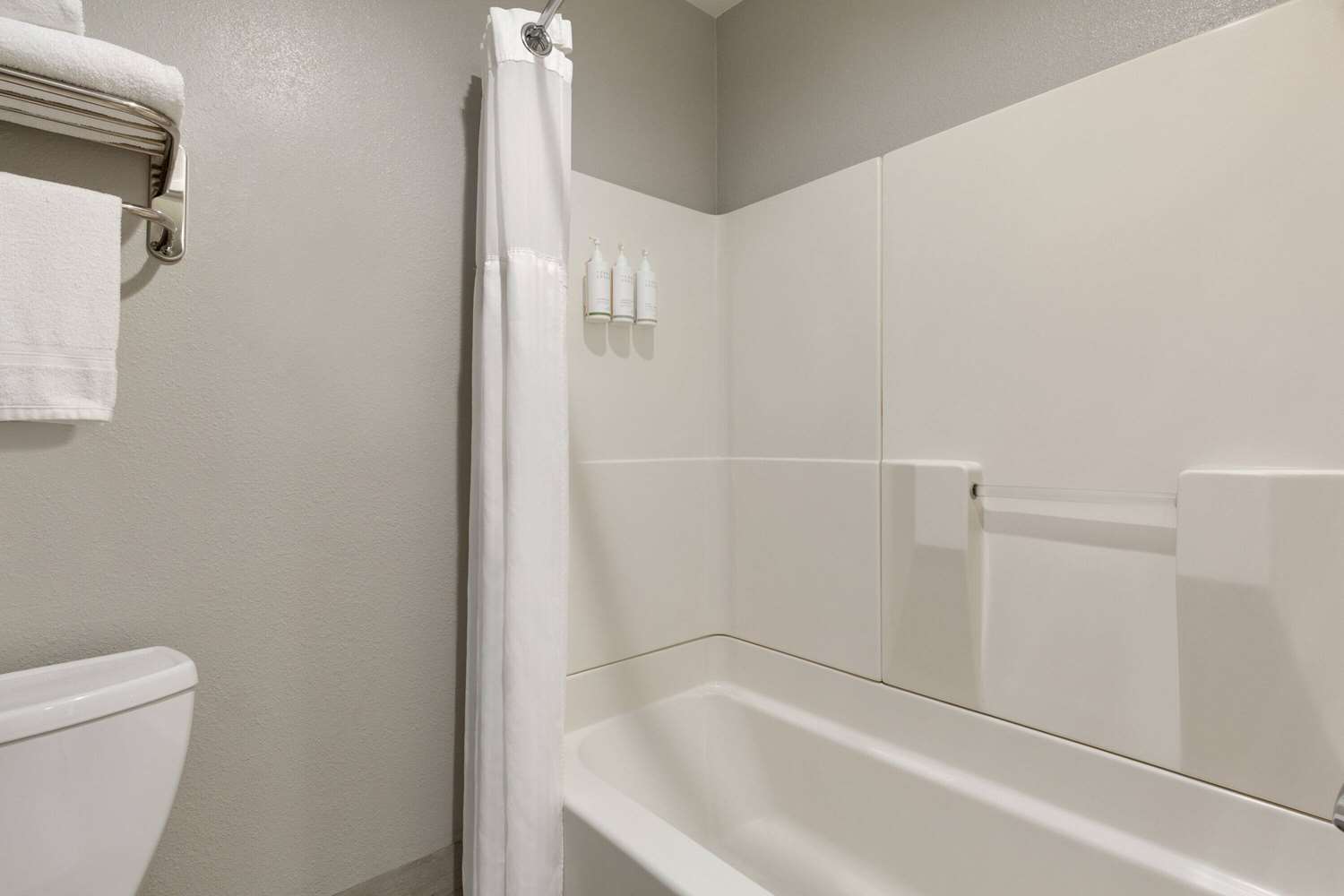 Super 8 by Wyndham Eureka 25/27