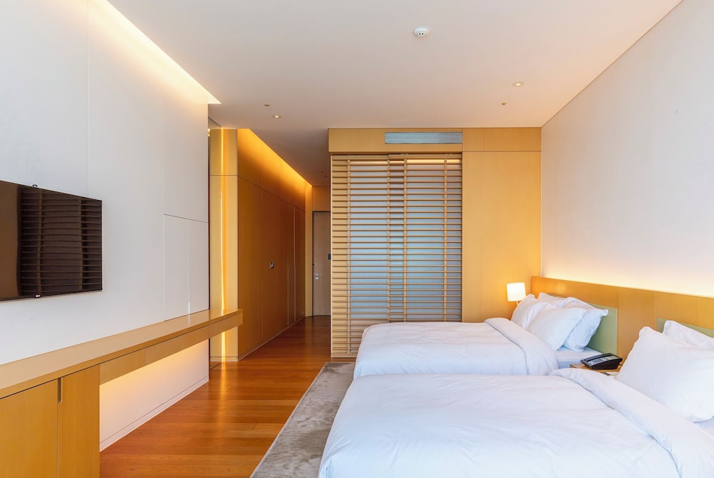 Seamarq Hotel 24/70