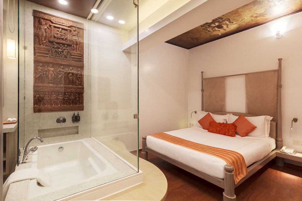 Hotel Le Sutra Hotel, Khar, Mumbai 24/60