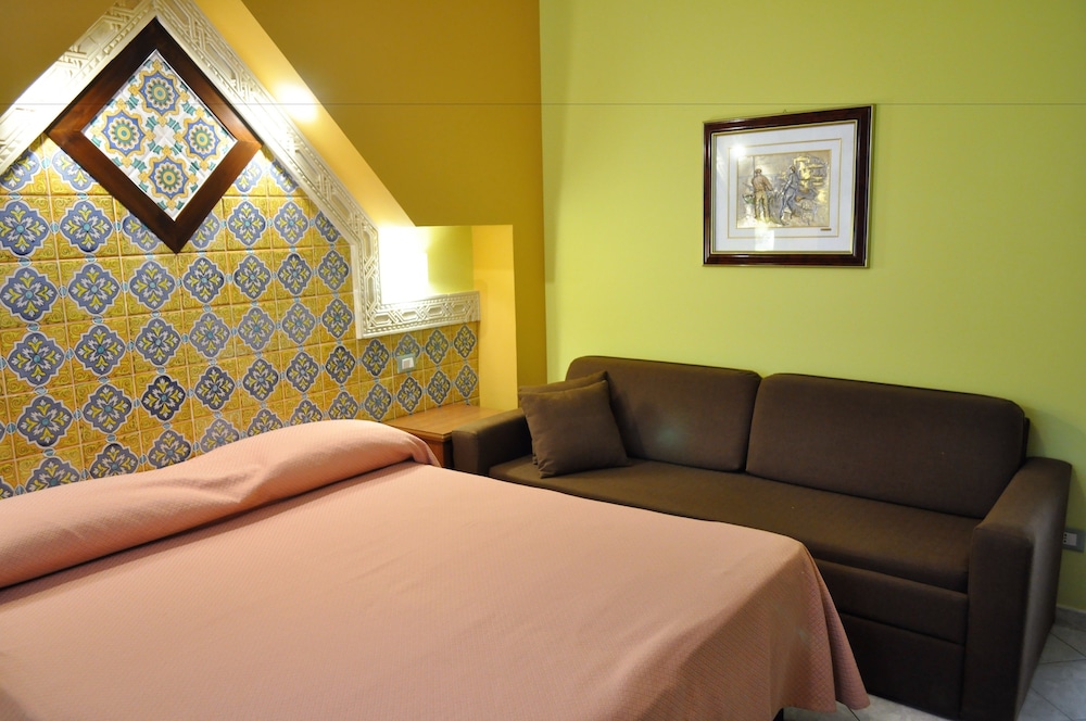 Hotel Al-Tair 7/50