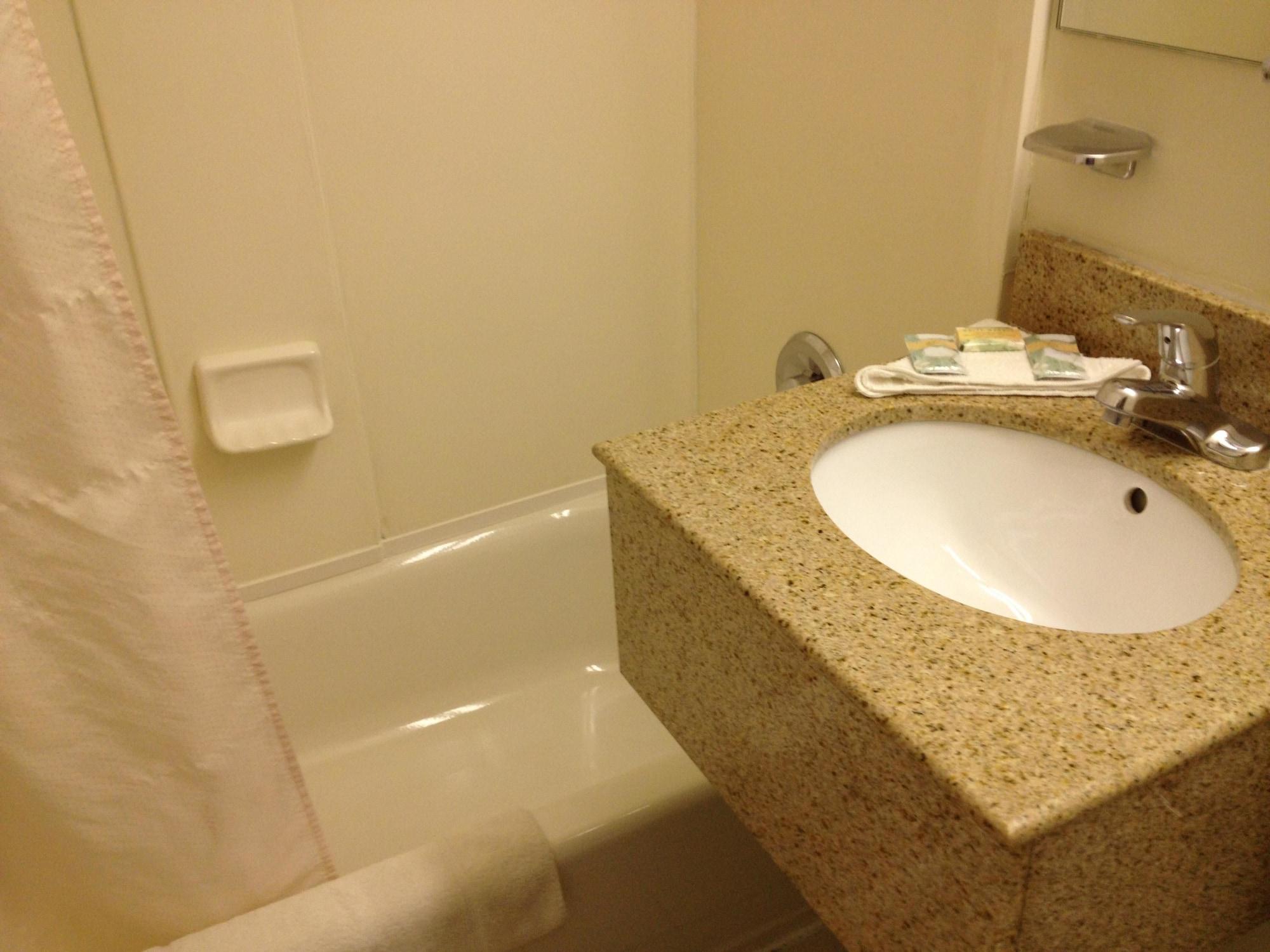 Budget Inn-Falls Church 39/39