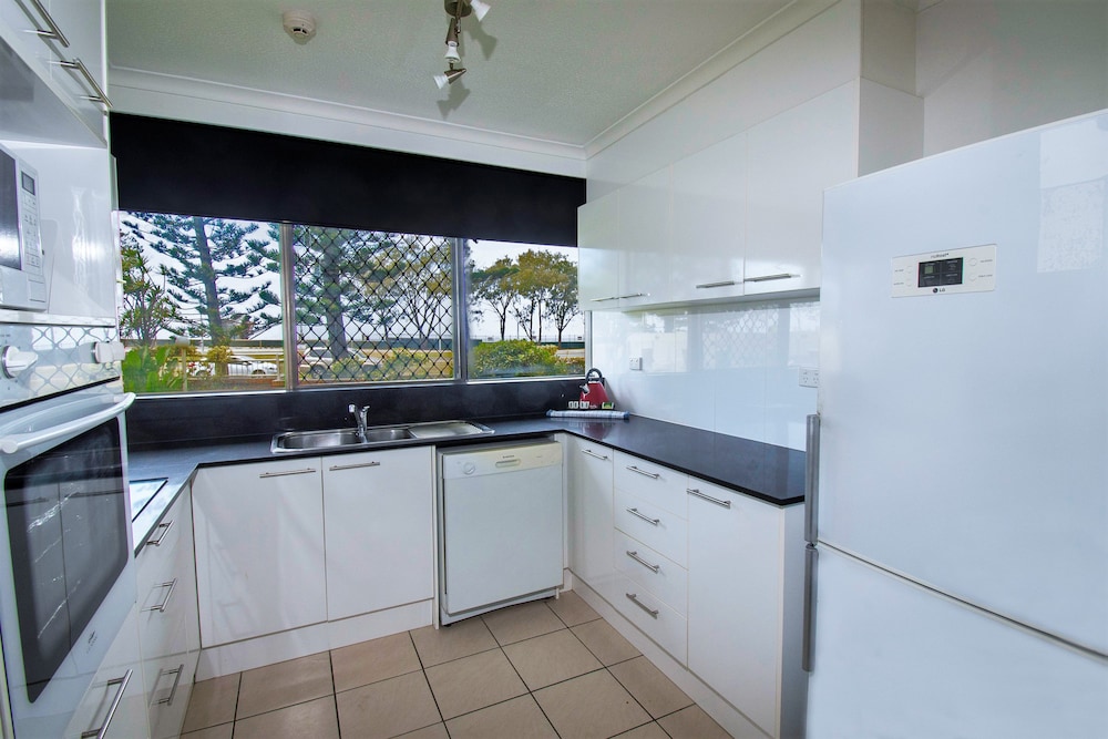 Seacrest Beachfront Holiday Apartments 40/69
