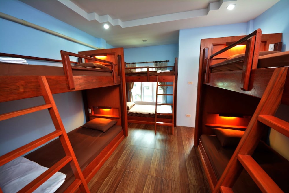 Phangan Barsay Hostel 14/26