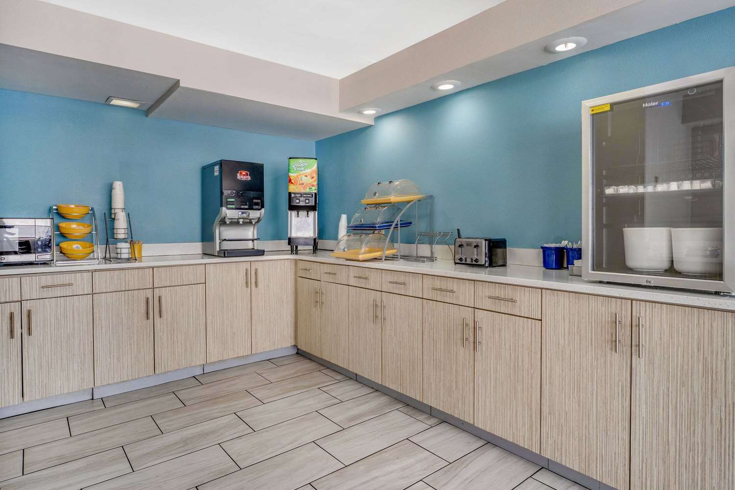 Days Inn By Wyndham Albany Suny 6/12