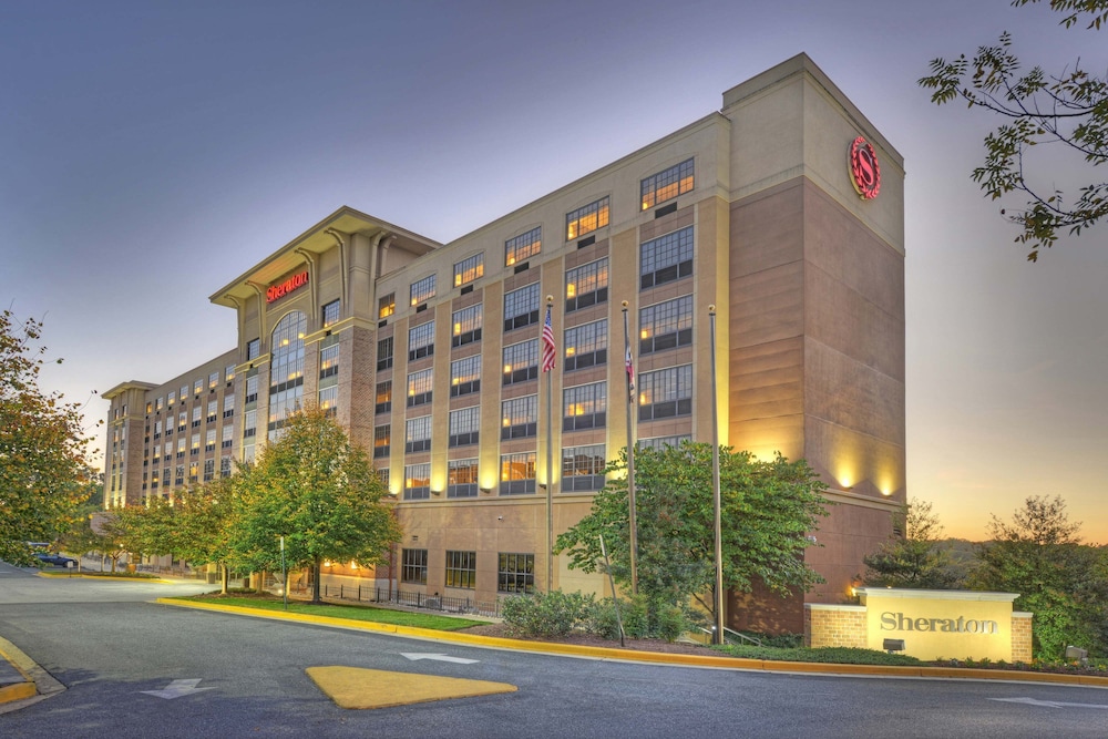 Sheraton Baltimore Washington Airport Hotel - BWI 1/56