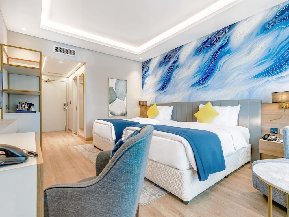 Movenpick Grand Al Bustan Dubai 28/64
