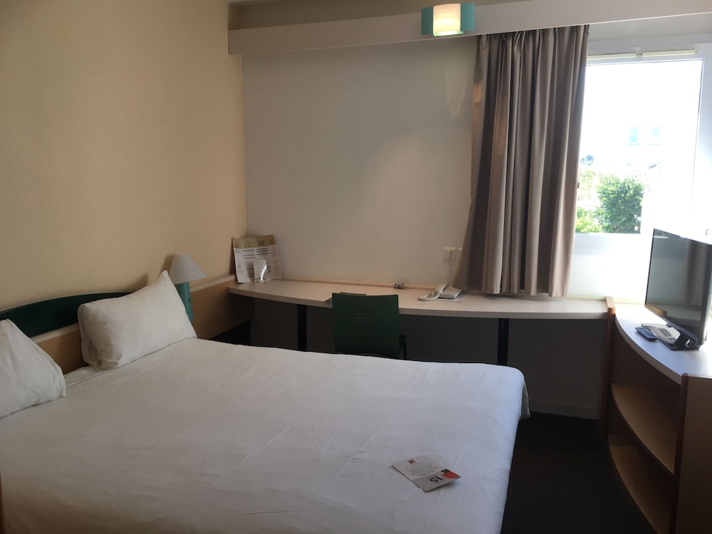 Ibis Perpignan Sud Saint Charles 16/56