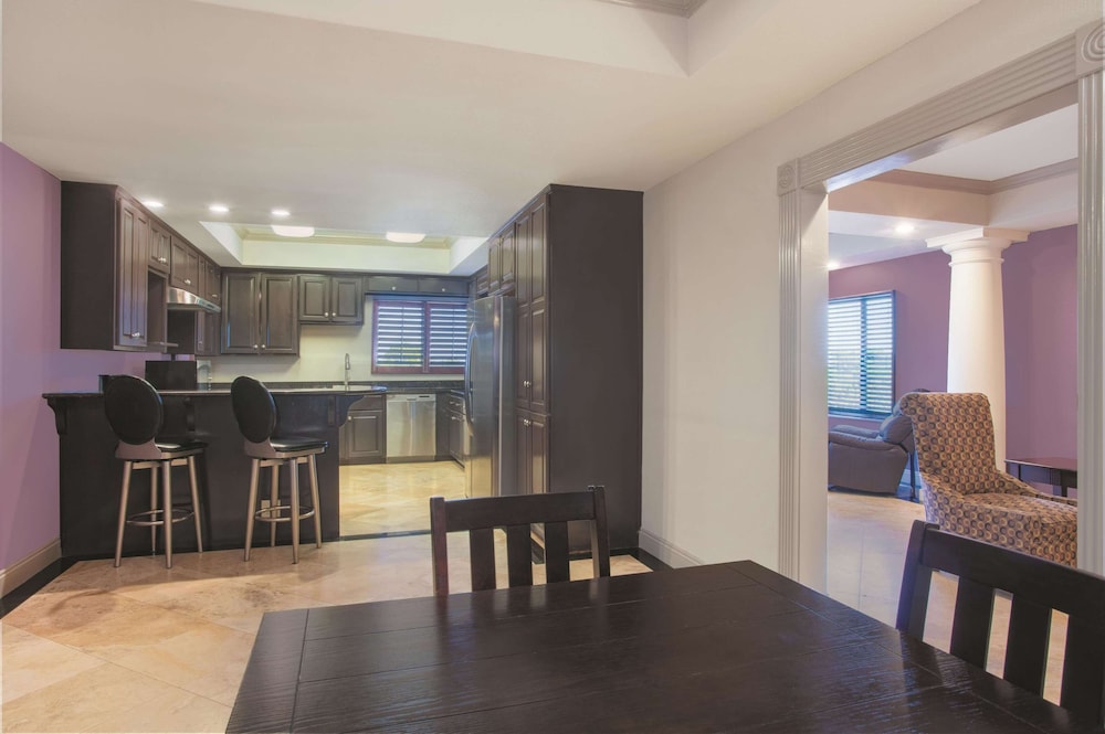 La Quinta Inn & Suites by Wyndham Fort Walton Beach 17/24