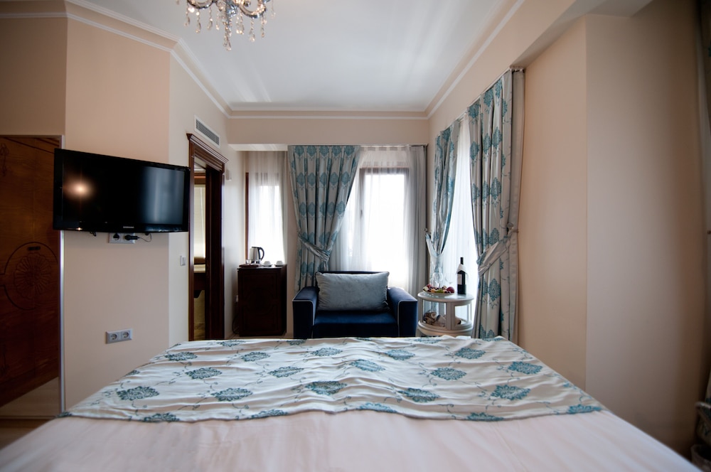 Ala Sofia Hotel 18/65