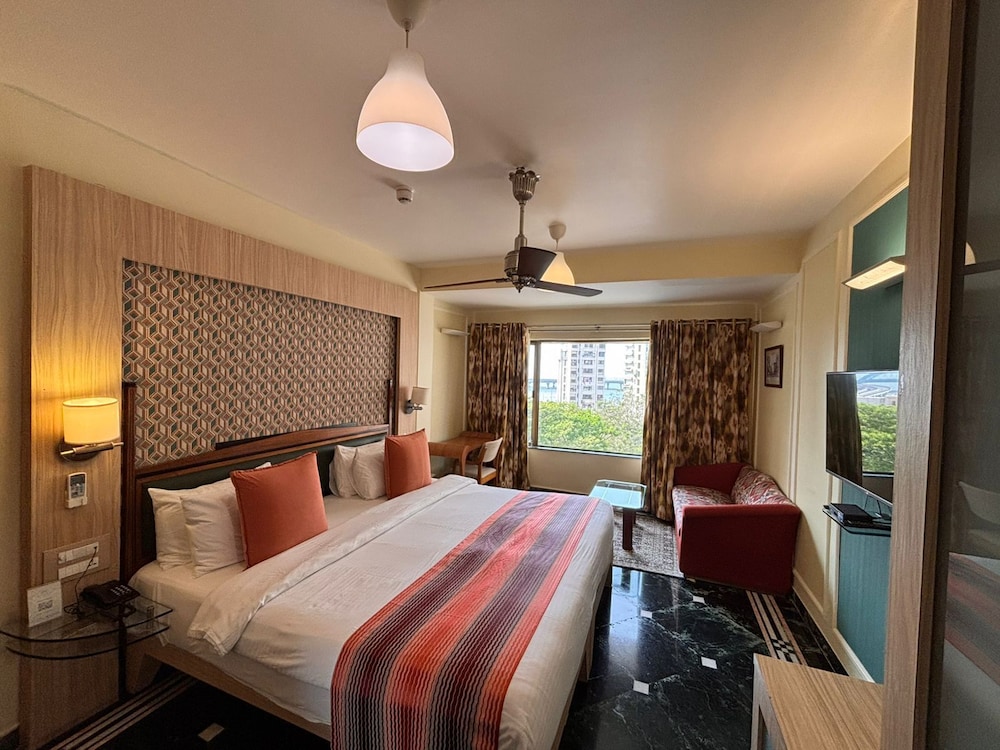 Hiltop Hotel 22/56