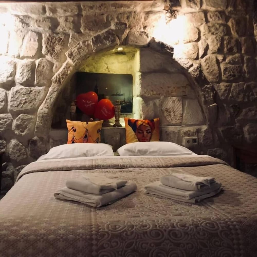 Sinasos Palace Cave Hotel 12/48