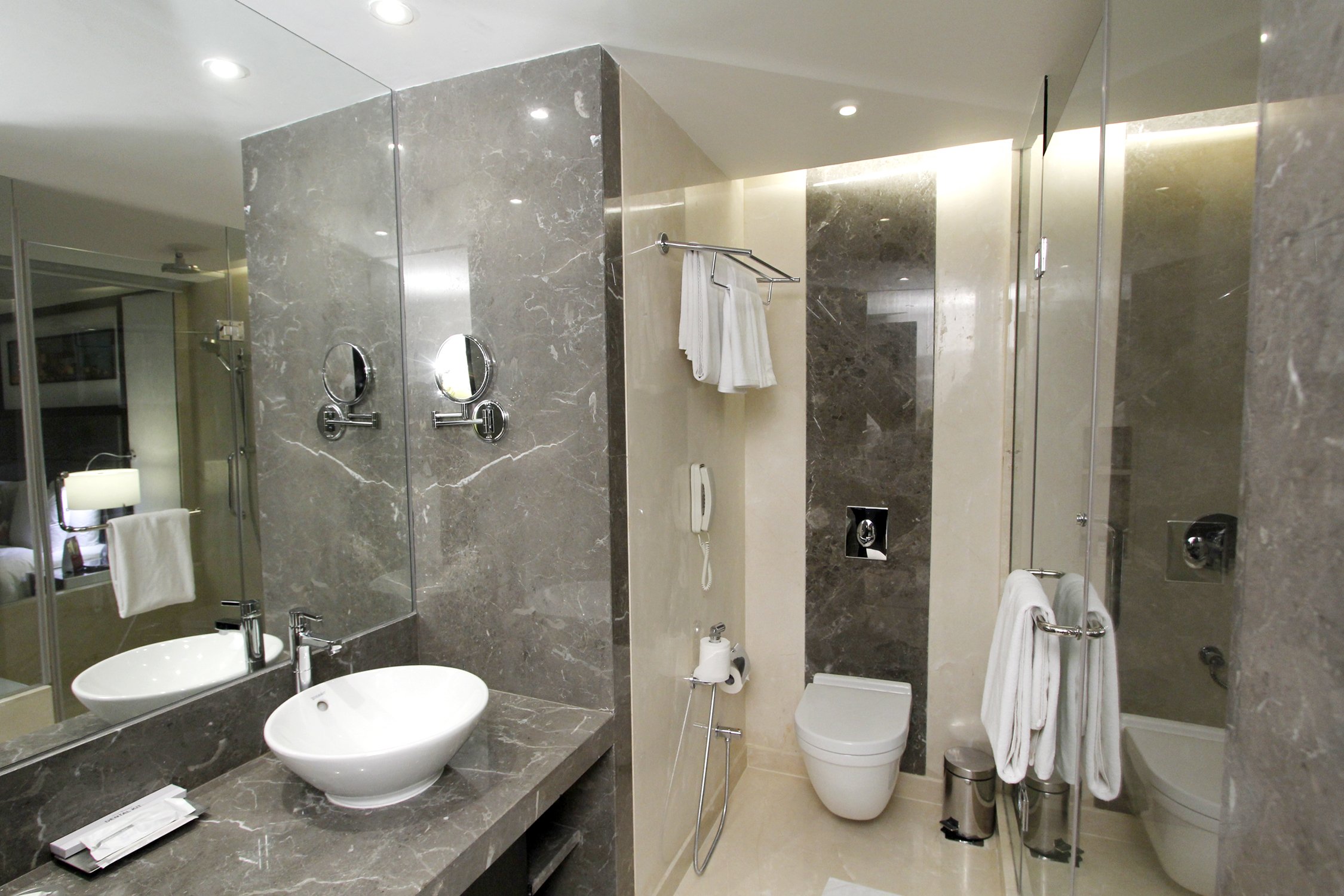 Crowne Plaza Pune City Centre 72/74