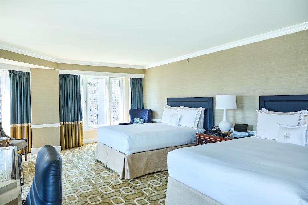 SUPERIOR, DOUBLE BED, CITY VIEW