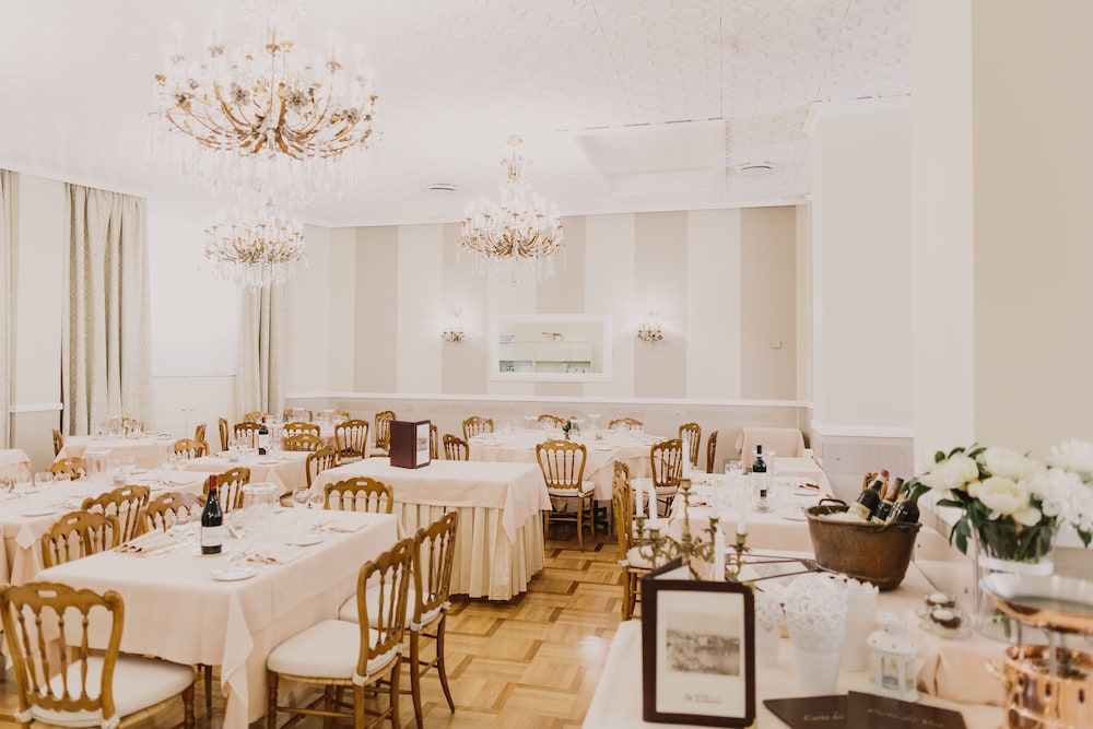 Hotel Metropole 43/46