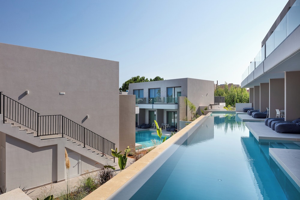 Phos Hotel - Adults Only 52/54