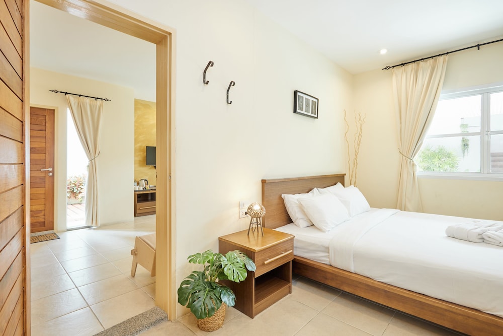 Talay Hotel & Villa 20/50