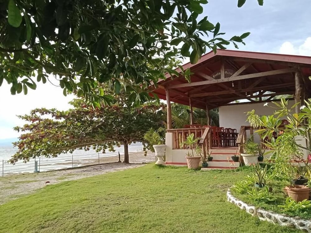 Bonita Oasis Beach Resort 55/60