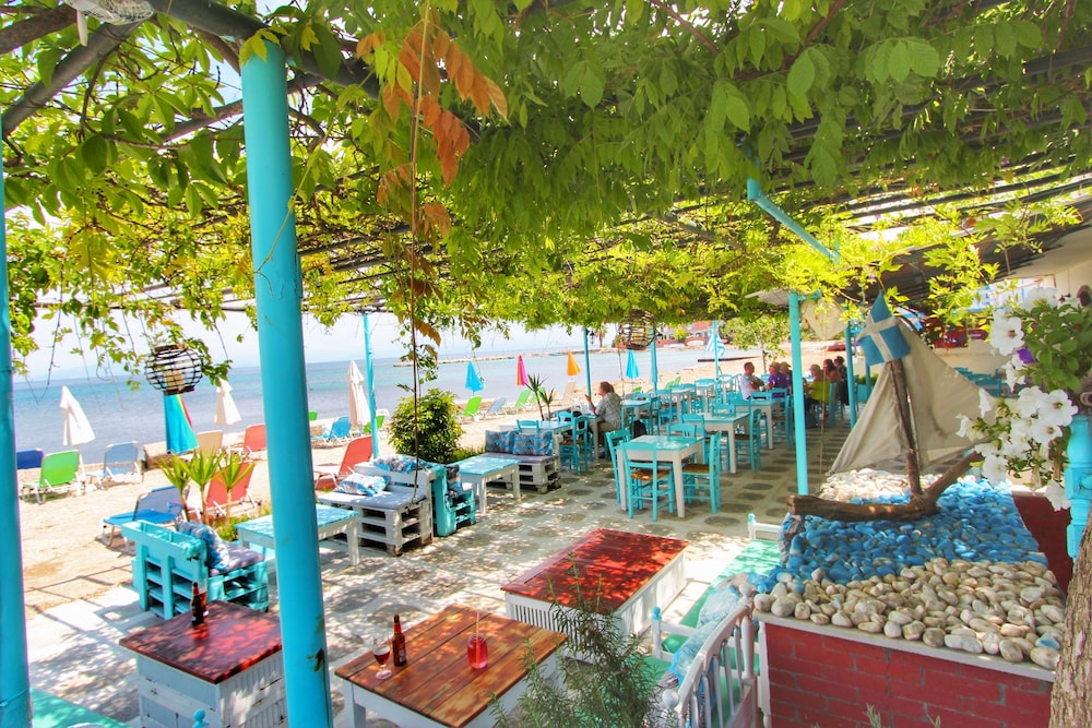 Avra Budget Beach Hotel 57/66