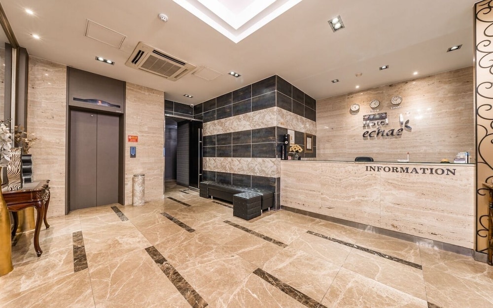 Echae Hotel 4/88