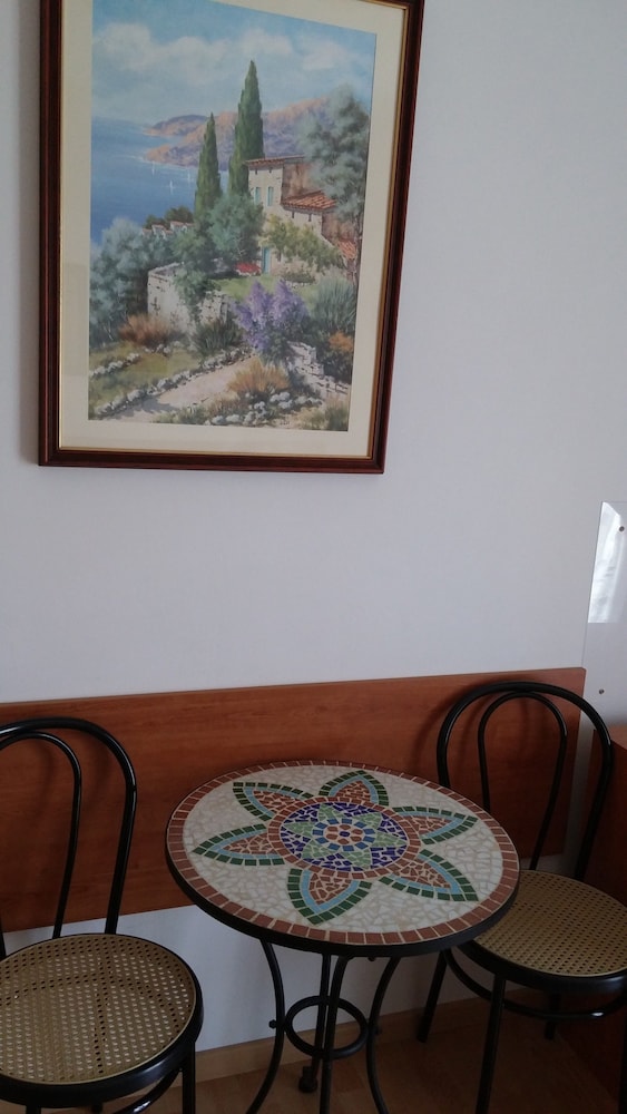 Bed And Breakfast Dream 28/50