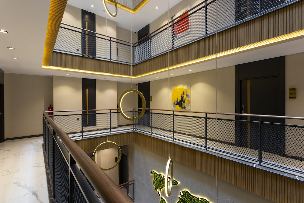 Nox Suite 7/69