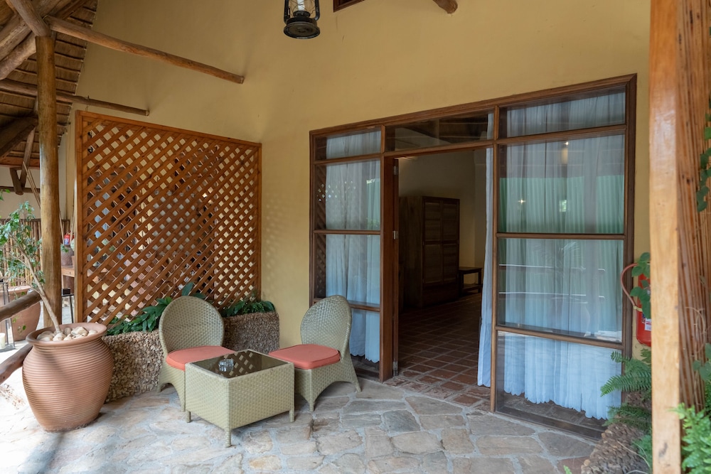 Le Petit Village Hotel 33/50