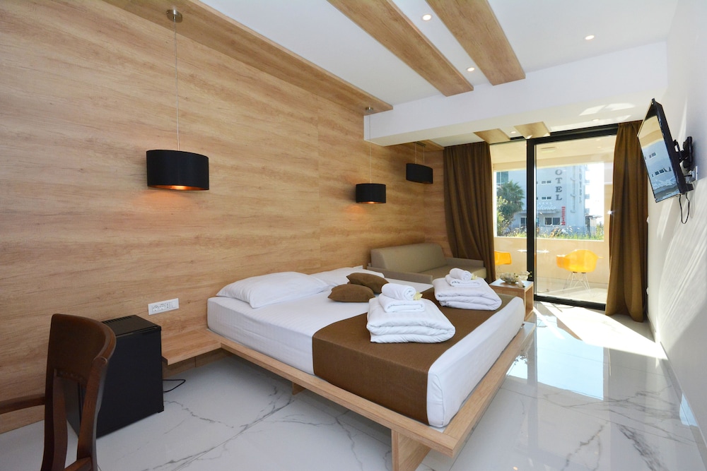 1 BEDROOM, COMFORT, QUADRUPLE, BALCONY, ANNEX