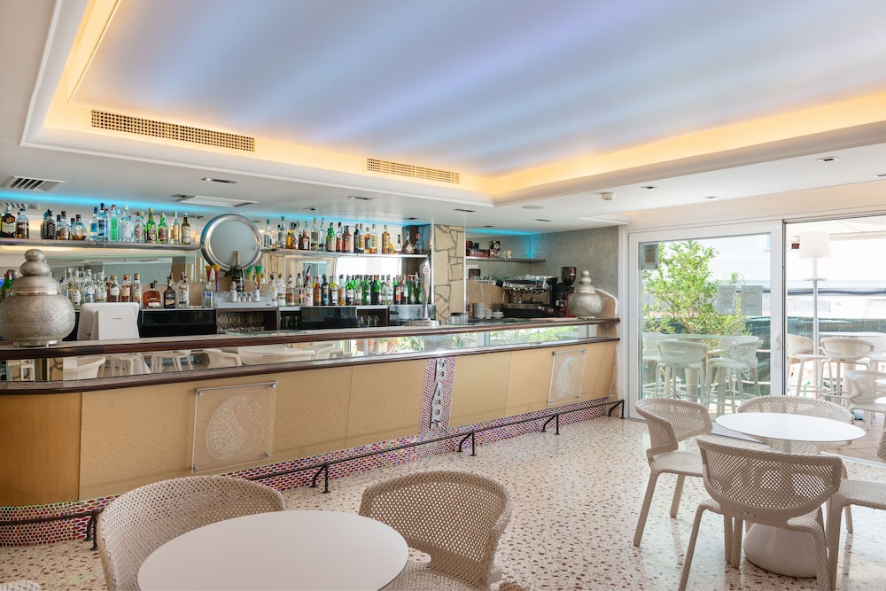 Playas del Rey Hotel 18/37