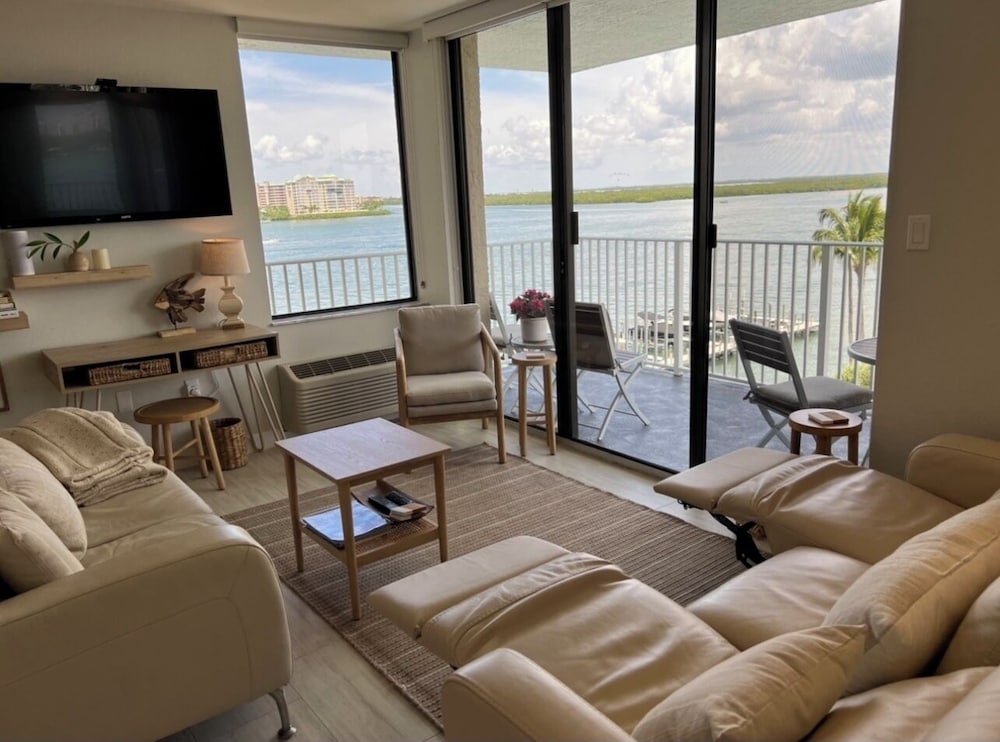 Lovers Key Beach Club 42/50