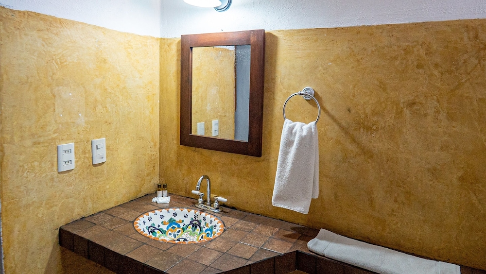 Hotel Casa de las Flores by Kavia 60/63